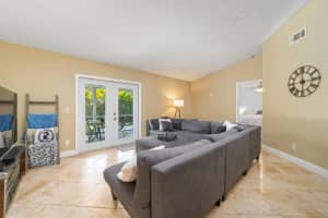 103 Arrowhead Cir, Jupiter, FL 33458, Sold 05/02/24