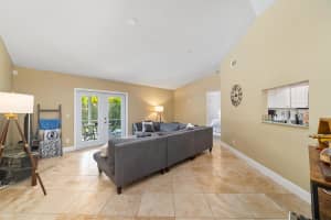 103 Arrowhead Cir, Jupiter, FL 33458, Sold 05/02/24