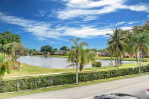 3200 Springdale Boulevard 204, Palm Springs, FL 33461 Sold 04/26/24