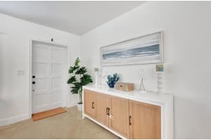 1098 SW 13th Ave, Boca Raton, FL 33486, Sold 04/22/24