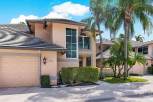 196 Orange Tree Dr, Atlantis, FL 33462, Sold 06/07/24