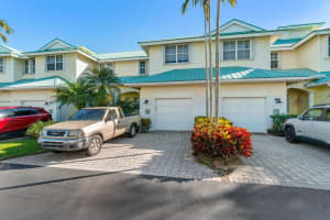 164 Barefoot Cove, Hypoluxo, FL 33462 Sold 02/04/25