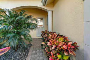 164 Barefoot Cove, Hypoluxo, FL 33462 Sold 02/04/25
