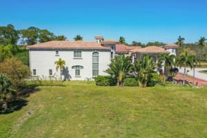 121 SE Via Sangro, Port Saint Lucie, FL 34952 Sold 03/29/24