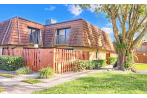 1440 N Lawnwood Circle 17-C, Fort Pierce, FL 34950 Sold 12/20/24