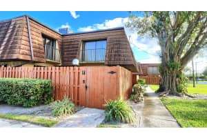 1440 N Lawnwood Circle 17-C, Fort Pierce, FL 34950 Sold 12/20/24