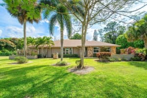 13724 Greentree Trail, Wellington, FL 33414 Sold 04/05/24