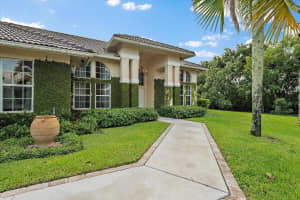 3950 Fieldview Way, Wellington, FL 33414 Sold 05/13/24