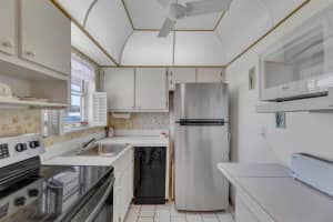 251 S Golf Boulevard 288, Pompano Beach, FL 33064 Sold 04/19/24