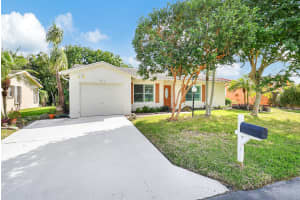 6315 Summer Sky Lane, Greenacres, FL 33463 Sold 05/17/24