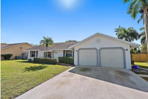 426 La Mancha Avenue, Royal Palm Beach, FL 33411 Sold 06/17/24