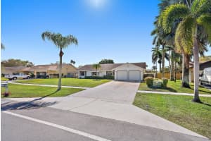 426 La Mancha Avenue, Royal Palm Beach, FL 33411 Sold 06/17/24
