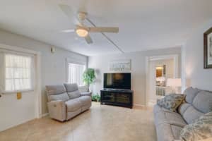 319 Pine Ridge Circle C-1, Greenacres, FL 33463 Sold 05/30/24
