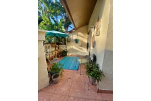 49 Candlenut Ct, Royal Palm Beach, FL 33411, Sold 04/26/24