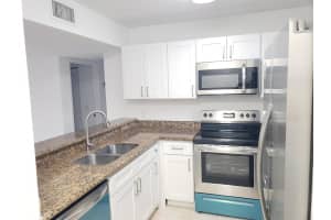 1541 Balfour Point Dr APT G, West Palm Beach, FL 33411, Sold 05/17/24