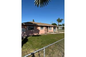2707 Essex Ct, Fort Pierce, FL 34946, Sold 04/08/24