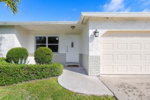 10865 Jennifer Lane, Boca Raton, FL 33428 Sold 05/03/24