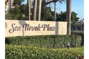 295 Seabreeze Circle, Jupiter, FL 33477 Sold 04/08/24