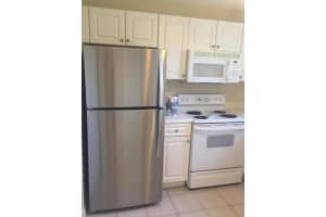 2807 Veronia Drive 106, Palm Beach Gardens, FL 33410 Sold 05/15/24