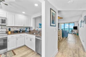 4250 N Highway A1a 1107, Hutchinson Island, FL 34949 Sold 05/01/24