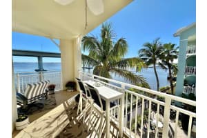 275 NW Flagler Avenue 304, Stuart, FL 34994 Sold 03/29/24