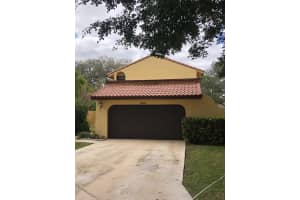 2940 Azalea Drive, Cooper City, FL 33026 Sold 03/29/24