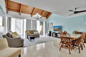 925 NW 45th St, Pompano Beach, FL 33064, Sold 03/29/24