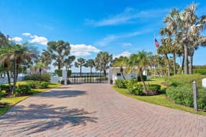 3170 S Ocean Boulevard S304, Palm Beach, FL 33480 Sold 07/15/24