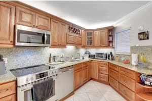 5751 Camino Del Sol 300, Boca Raton, FL 33433 Sold 05/15/24