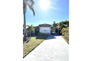 341 NE Tiare Place, Jensen Beach, FL 34957 Sold 05/24/24