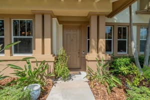 690 Pacific Grove Drive 2, West Palm Beach, FL 33401 Sold 06/26/24