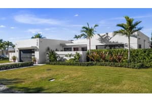 160 Periwinkle Drive, Hypoluxo, FL 33462 Sold 04/19/24