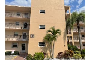 725 Lori Drive 202, Palm Springs, FL 33461 Sold 12/30/24