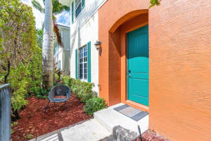 258 SW 7th Court, Pompano Beach, FL 33060 Sold 05/17/24
