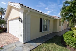 8205 Quito Place, Wellington, FL 33414 Sold 05/01/24