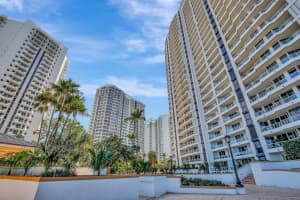 21205 Yacht Club Drive 1109, Aventura, FL 33180 Sold 09/27/24