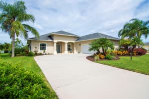 907 Yearling Trail, Sebastian, FL 32958 Sold 05/14/24