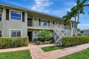 3 Stratford Drive E, Boynton Beach, FL 33436 Sold 10/31/24