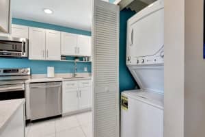 3 Stratford Drive E, Boynton Beach, FL 33436 Sold 10/31/24