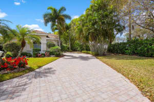 4017 Manchester Lake Drive, Lake Worth, FL 33449 Sold 07/12/24