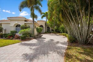 4017 Manchester Lake Drive, Lake Worth, FL 33449 Sold 07/12/24