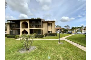 233 Pine Hov Circle C-1, Greenacres, FL 33463 Sold 07/25/24