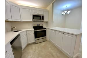 233 Pine Hov Circle C-1, Greenacres, FL 33463 Sold 07/25/24