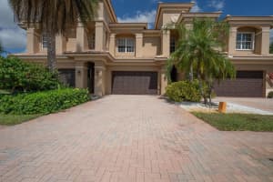 211 Catania Way, Royal Palm Beach, FL 33411, Sold 04/05/24