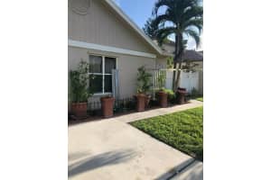 141 Tara Lakes Dr W, Boynton Beach, FL 33436, Sold 04/15/24