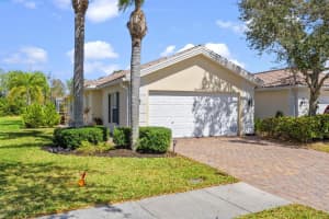 8455 SE Retreat Dr, Hobe Sound, FL 33455, Sold 04/04/24