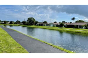 5162 Mirror Lakes Boulevard, Boynton Beach, FL 33472 Sold 05/16/24