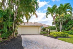 31 Woods Ln, Boynton Beach, FL 33436, Sold 09/03/24