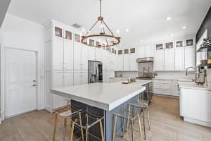 345 Kingfisher Drive, Jupiter, FL 33458 Sold 07/15/24