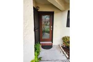 620 SW 113th Terrace, Pembroke Pines, FL 33025 Sold 04/30/24